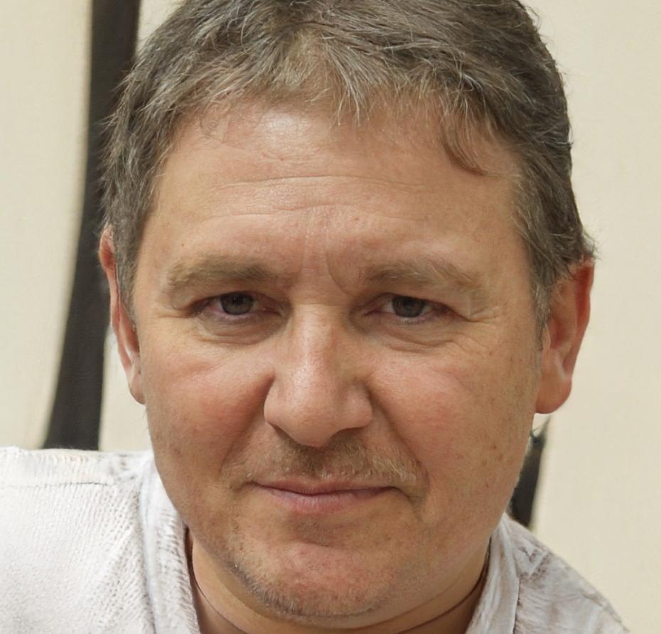 Carlos Hernández